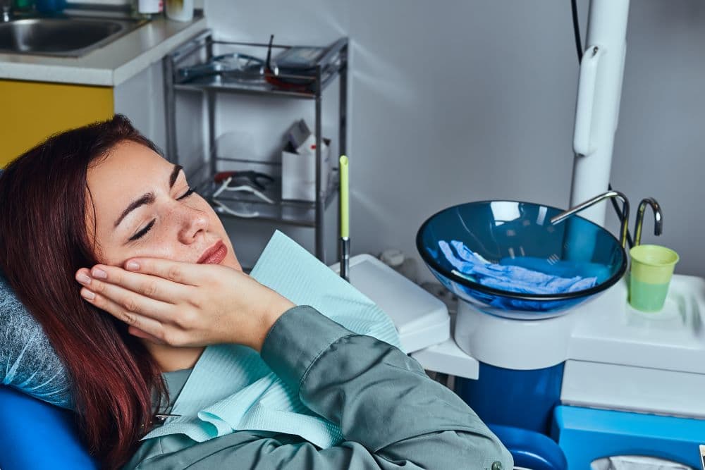 Read more about the article 牙齦發炎症狀有哪些？牙齦發炎發燒要怎麼處理